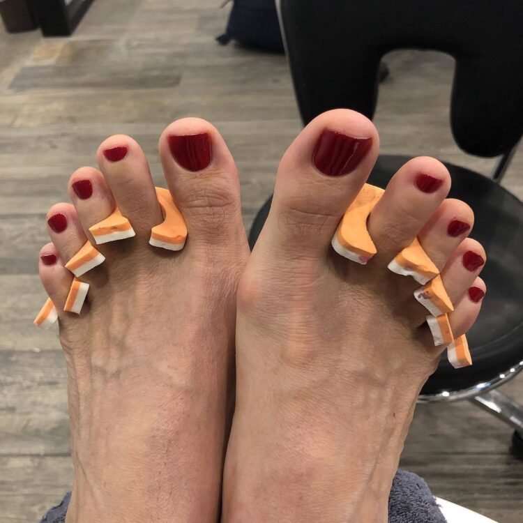 tiffany lyndall knight feet