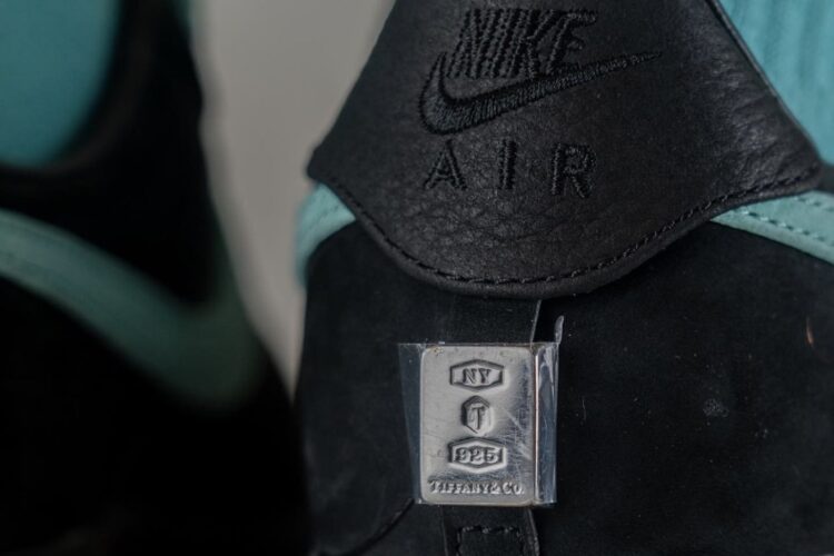 tiffany million feet 3