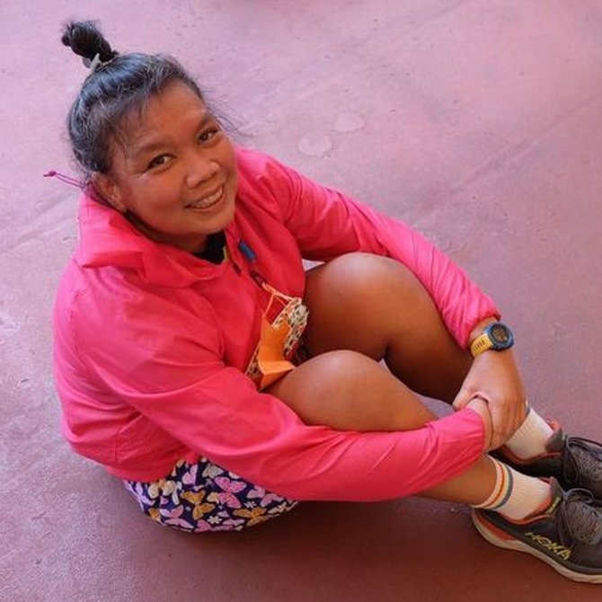 tika panggabean feet 1