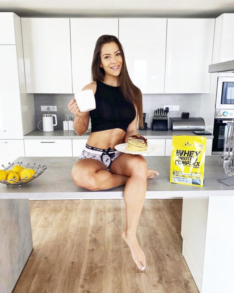 timea trajtelova feet 6