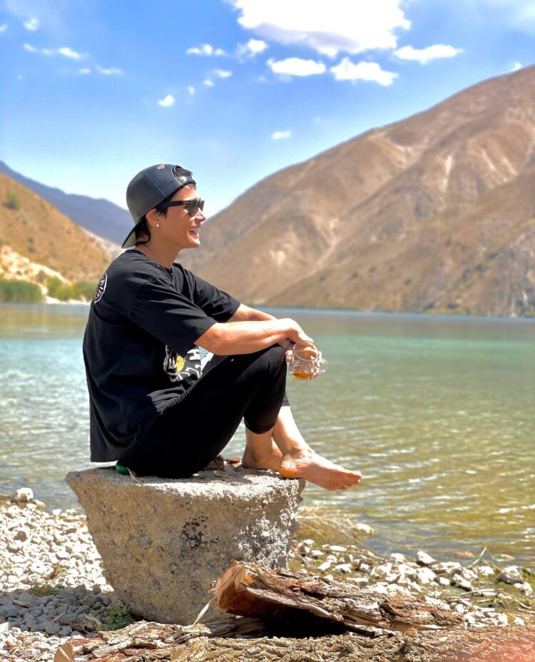 tina akhoondtabar feet 1