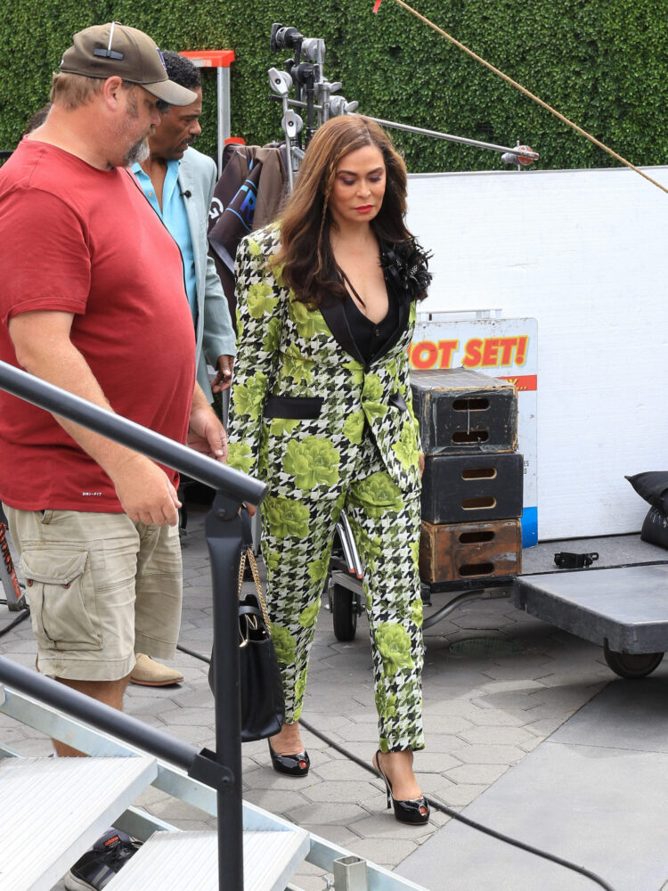 tina knowles feet 4 scaled