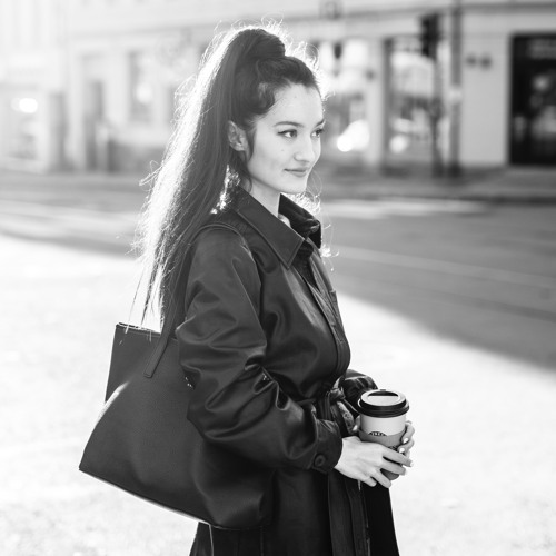 tina mondelia feet 1