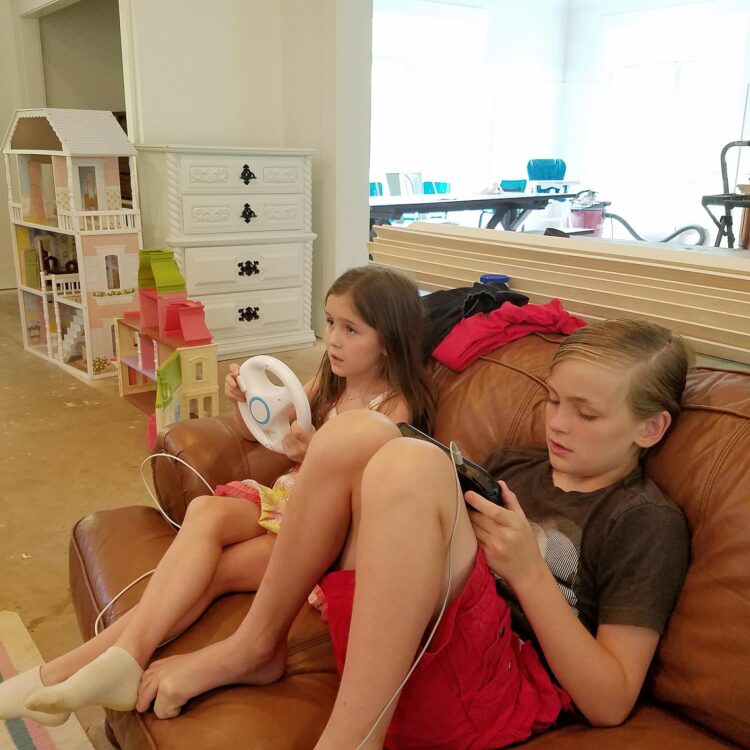 tineke younger feet 1