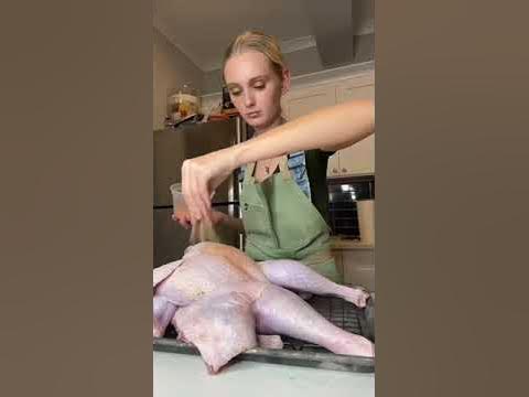 tineke younger feet 3