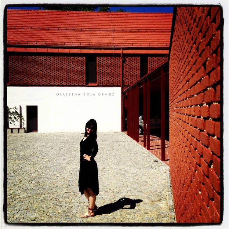 tinkara kovac feet 1