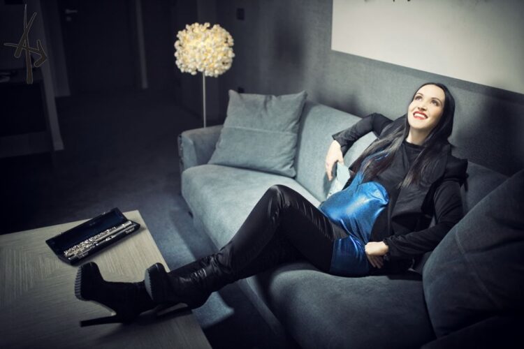 tinkara kovac feet 4