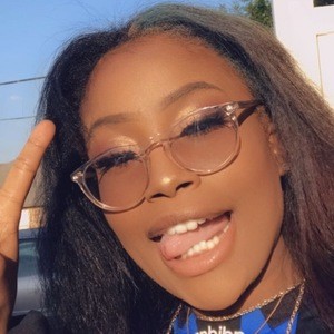 tionnie artemis feet 2