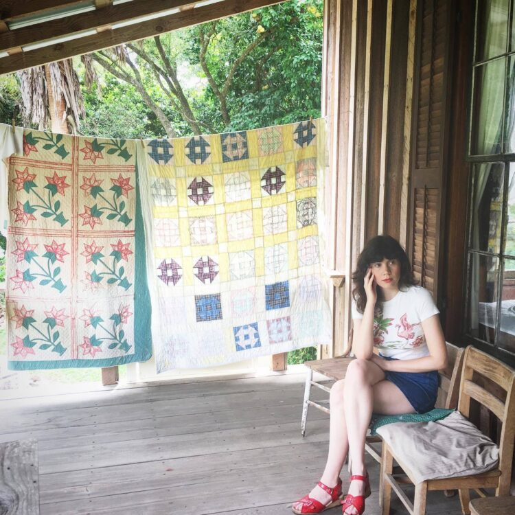 tipper newton feet 4