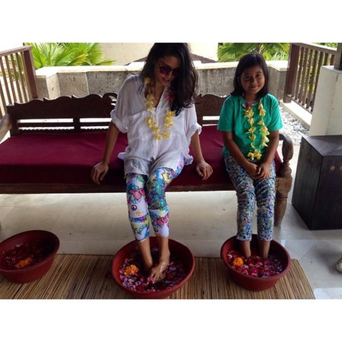 titi rajo bintang feet 1