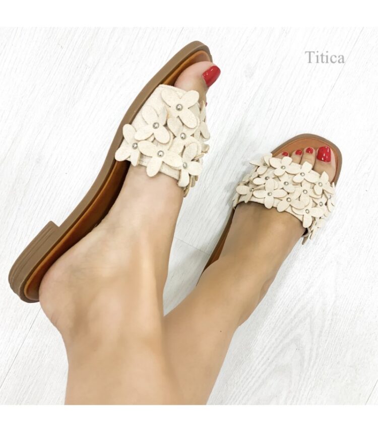 titica feet