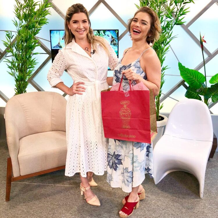 titina medeiros feet 2