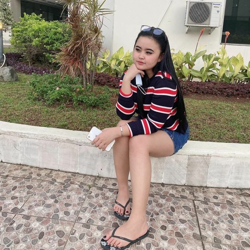 tiyara ramadhani feet 1