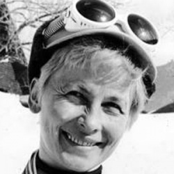 toini gustafsson feet 6