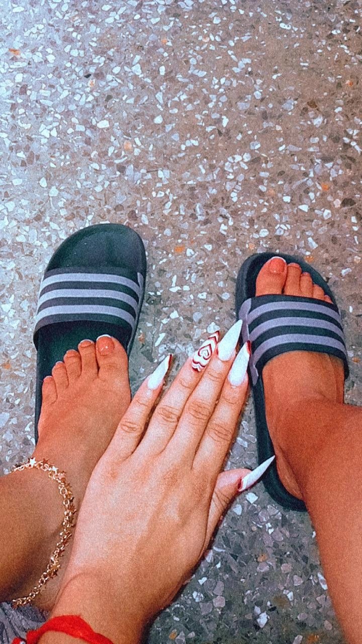 tokischa feet 2