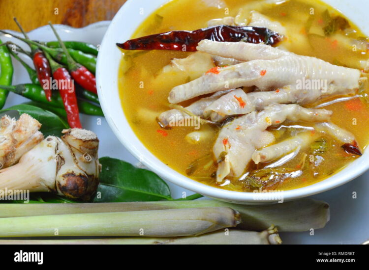 tom yam feet 3