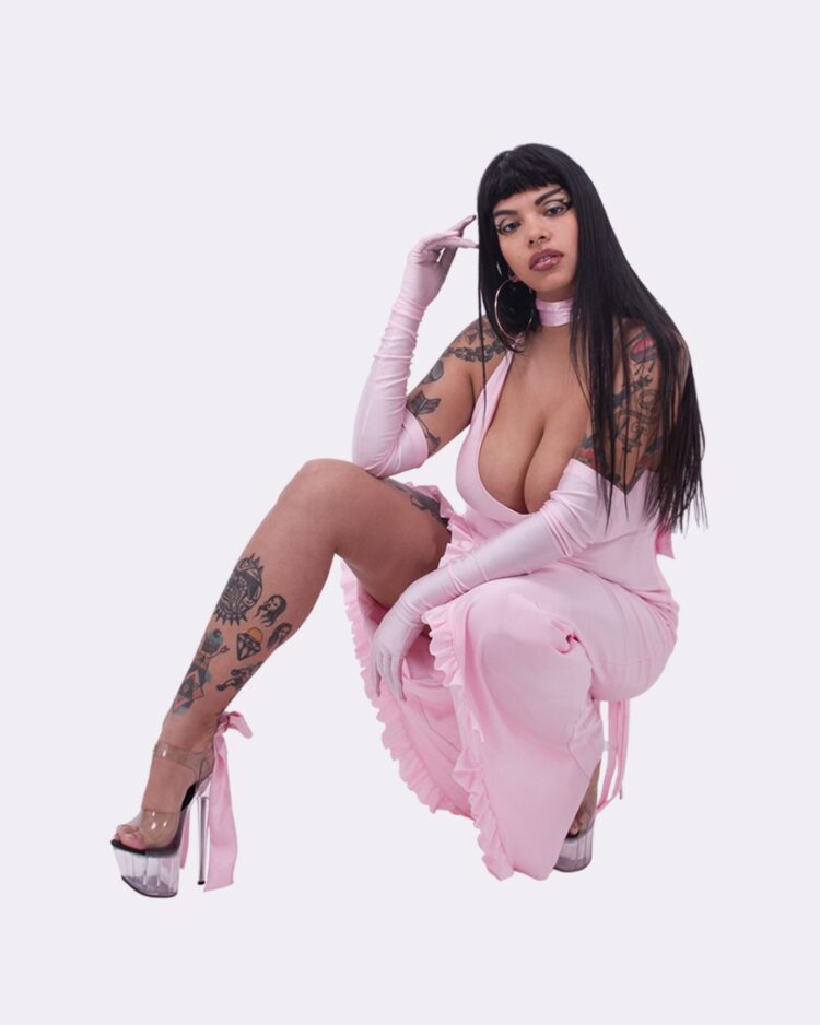 tomasa del real feet 1