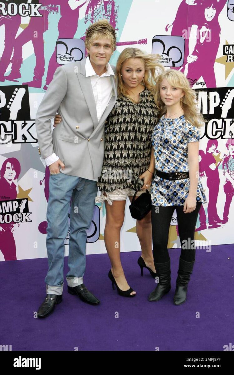 tomine harket feet 2