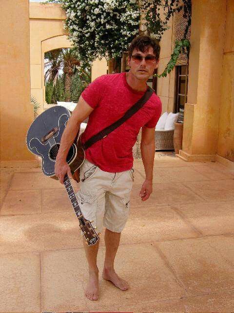 tomine harket feet 6