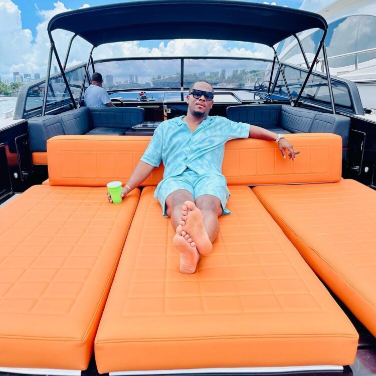 tommicus walker feet 6