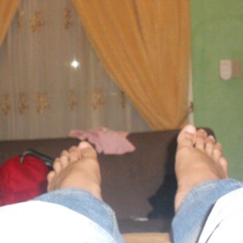 tomok feet 4