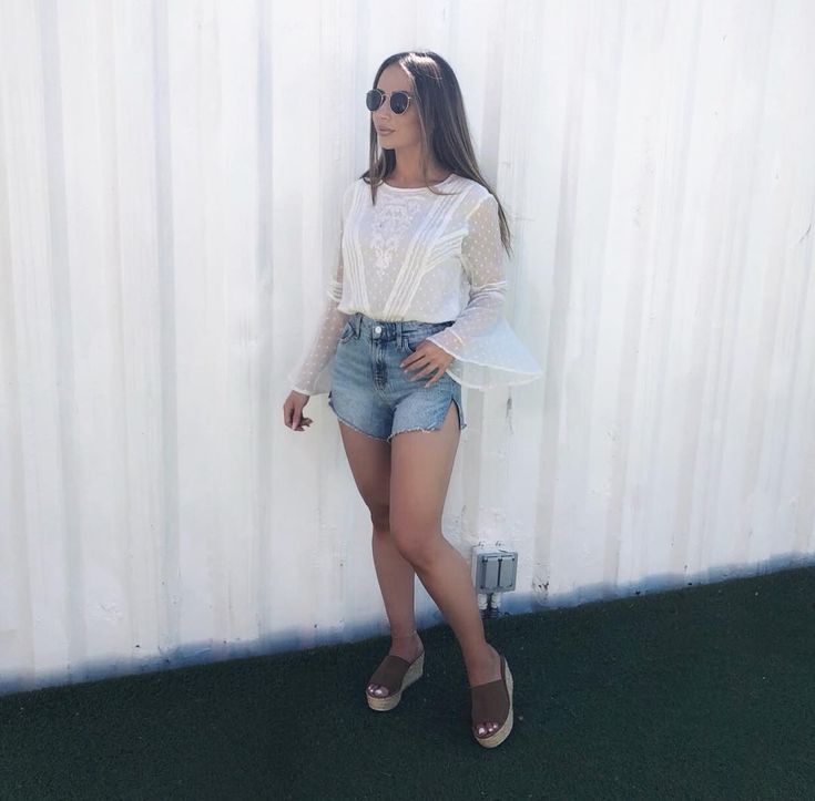 toni sevdalis feet 4