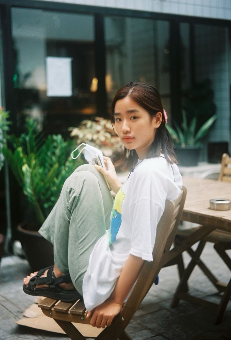 tontawan tantivejakul feet 5