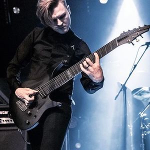 tor oddmund suhrke feet