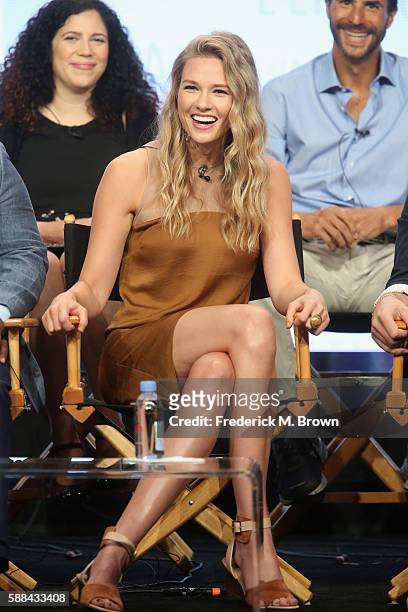 tori anderson feet 3
