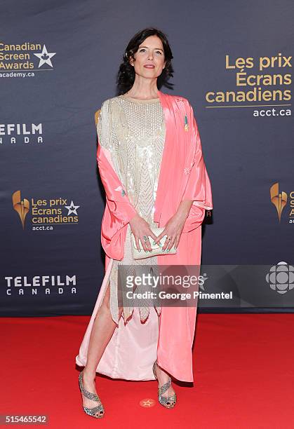 torri higginson feet 6