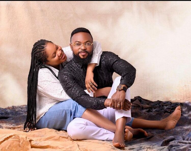 toyin abraham ajeyemi feet 5