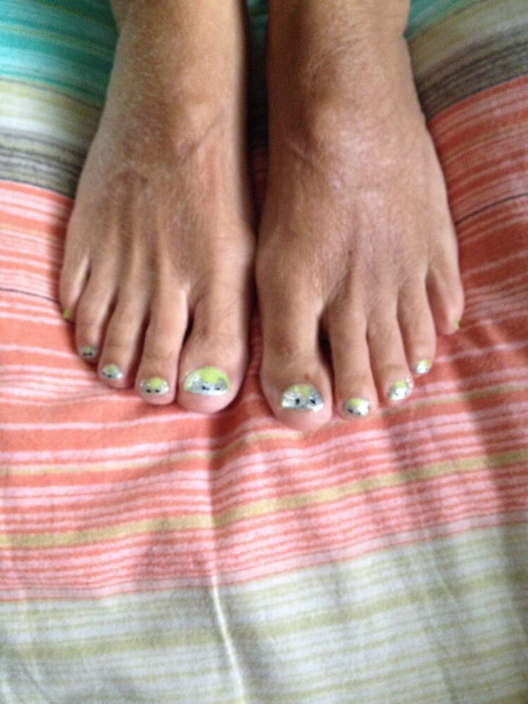 trendyxgrandma feet 1 scaled