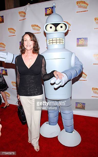 tress macneille feet 1