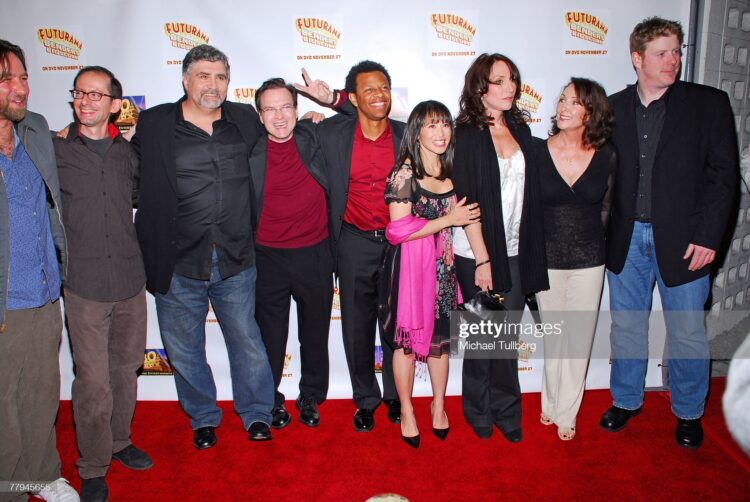 tress macneille feet 2