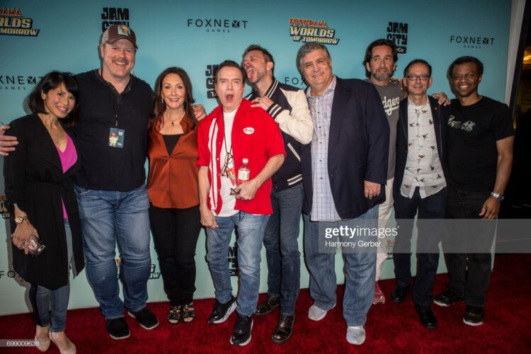tress macneille feet 4