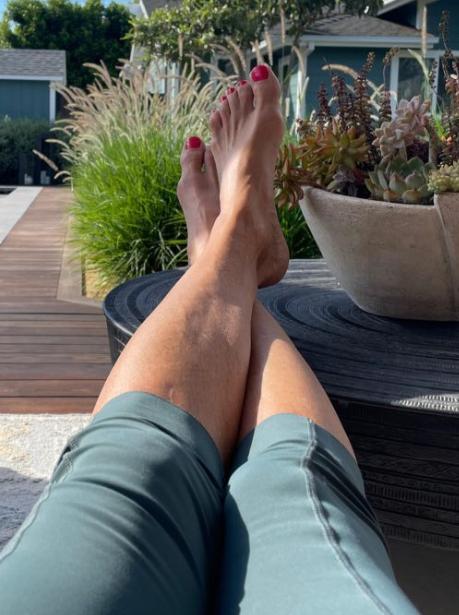 tricia helfer feet 5