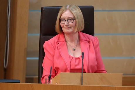 tricia marwick feet 5