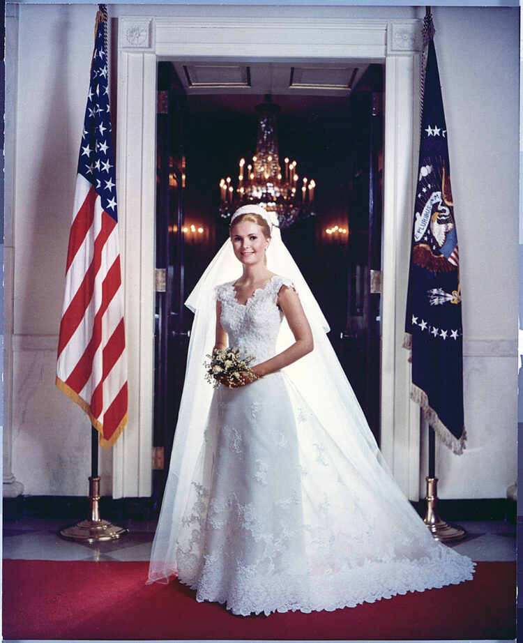 tricia nixon cox feet 4