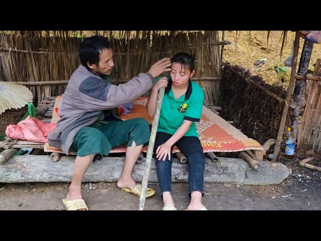 trieu linh trang feet 5