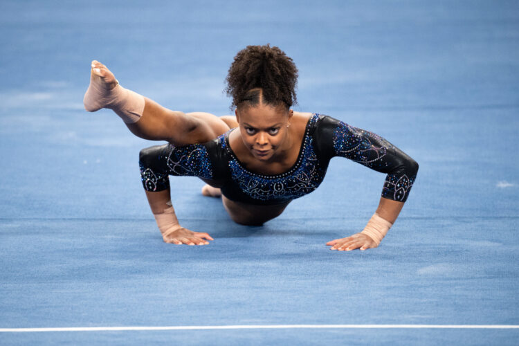 trinity thomas feet 2