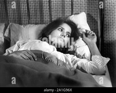 trish van devere feet 4