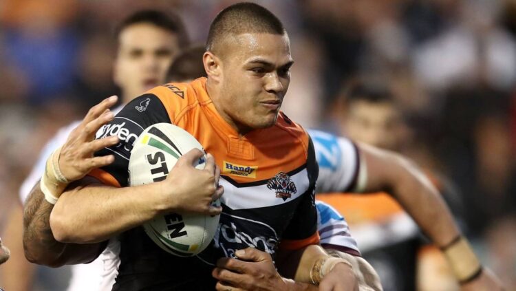 tuimoala lolohea feet 2