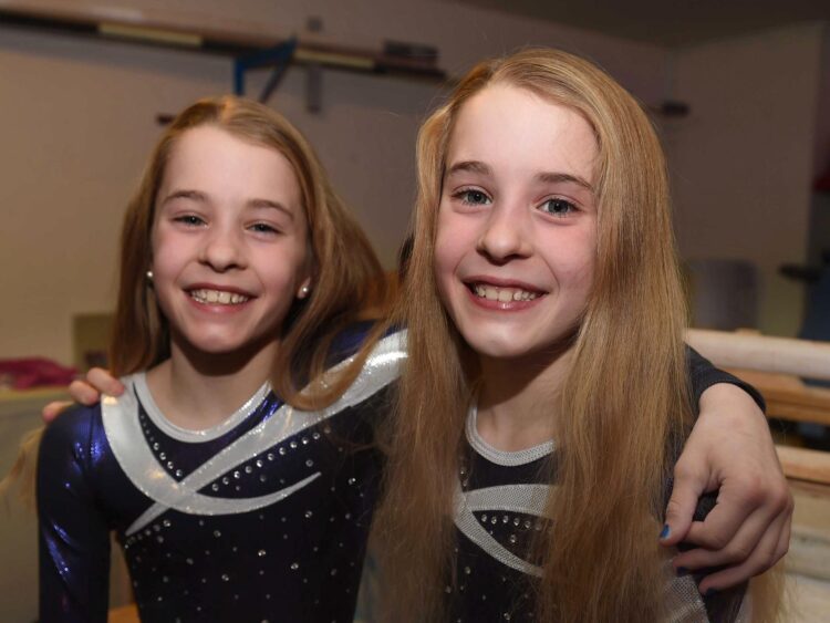 turntvillingene maria feet 6