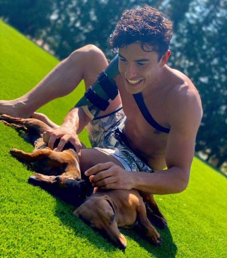 tutti marquez feet 5