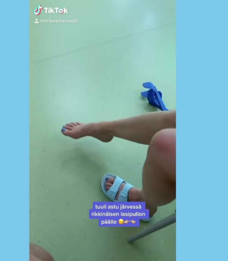 tuuli oikarinen feet 2