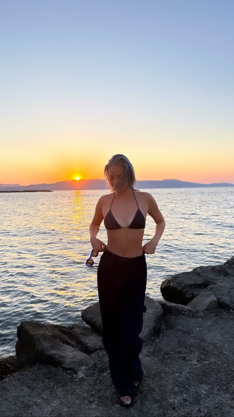 tuuli oikarinen feet 4