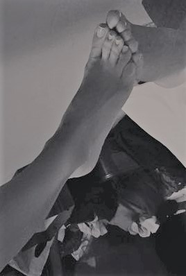 tuvana turkay feet 2