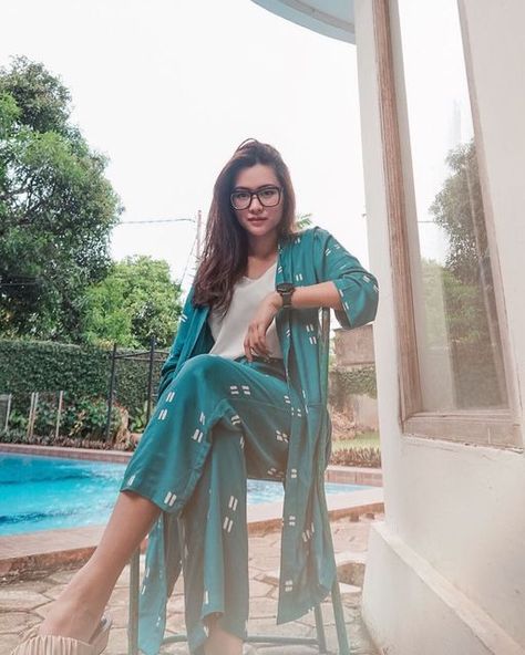 twinda rarasati feet 2