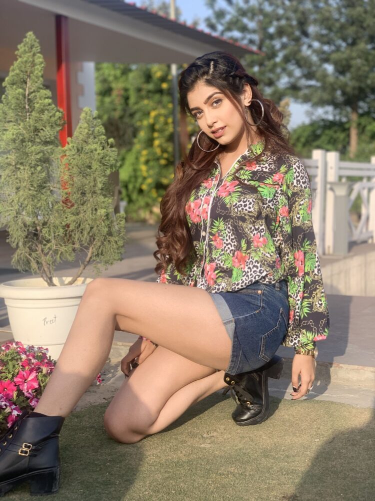 twinkle arora feet 6 scaled