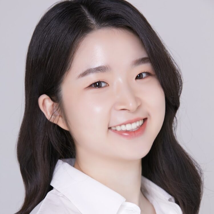 twinklinglena feet 1